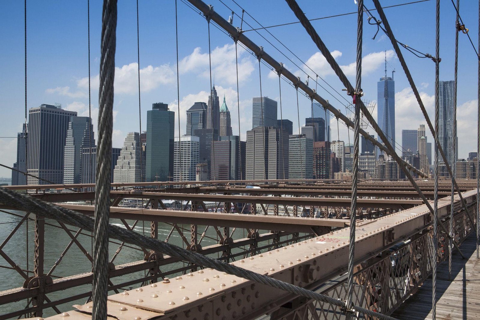 Cables y estructura del puente de Brooklyn
